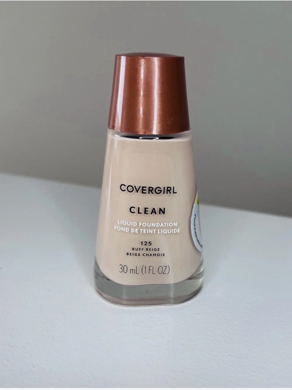 COVERGIRL Clean Liquid Foundation - Buff Beige with Rose Gold Cap